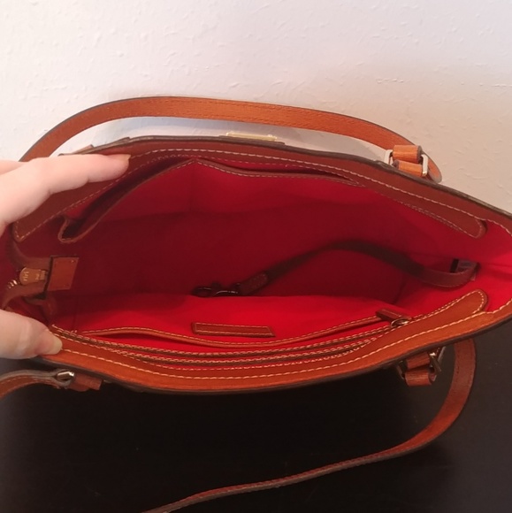 Dooney & Bourke Natural Saffiano Small Lexington - Picture 5 of 8